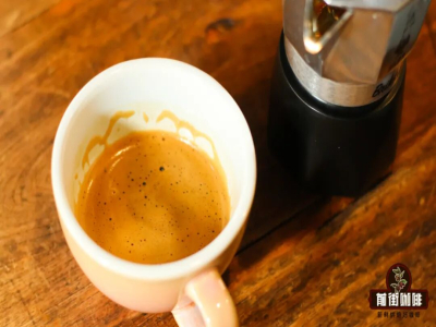 摩卡壶咖啡｜怎么用摩卡壶做出拿铁latte？摩卡壶制作牛奶咖啡的冲煮参数是什么？