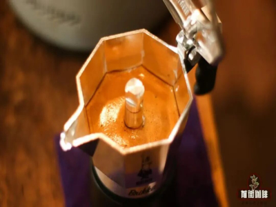 摩卡壶｜用摩卡壶冲煮咖啡时加滤纸起到什么作用？咖啡滤纸应该加在什么地方？