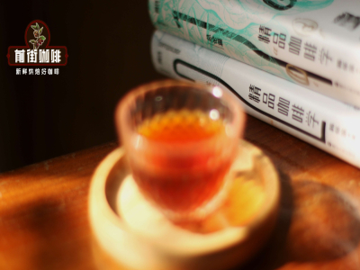 新手手冲咖啡注水技巧. 如何由中央开始平均注水 什么咖啡豆适合练习手冲 扇形滤杯好还是锥形滤杯好