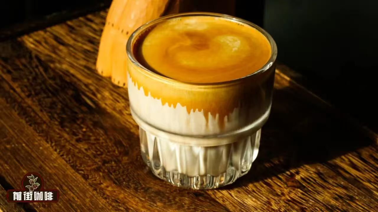 Fruity Italian blended beans: Strawberry candy gives milk coffee a new way to drink
